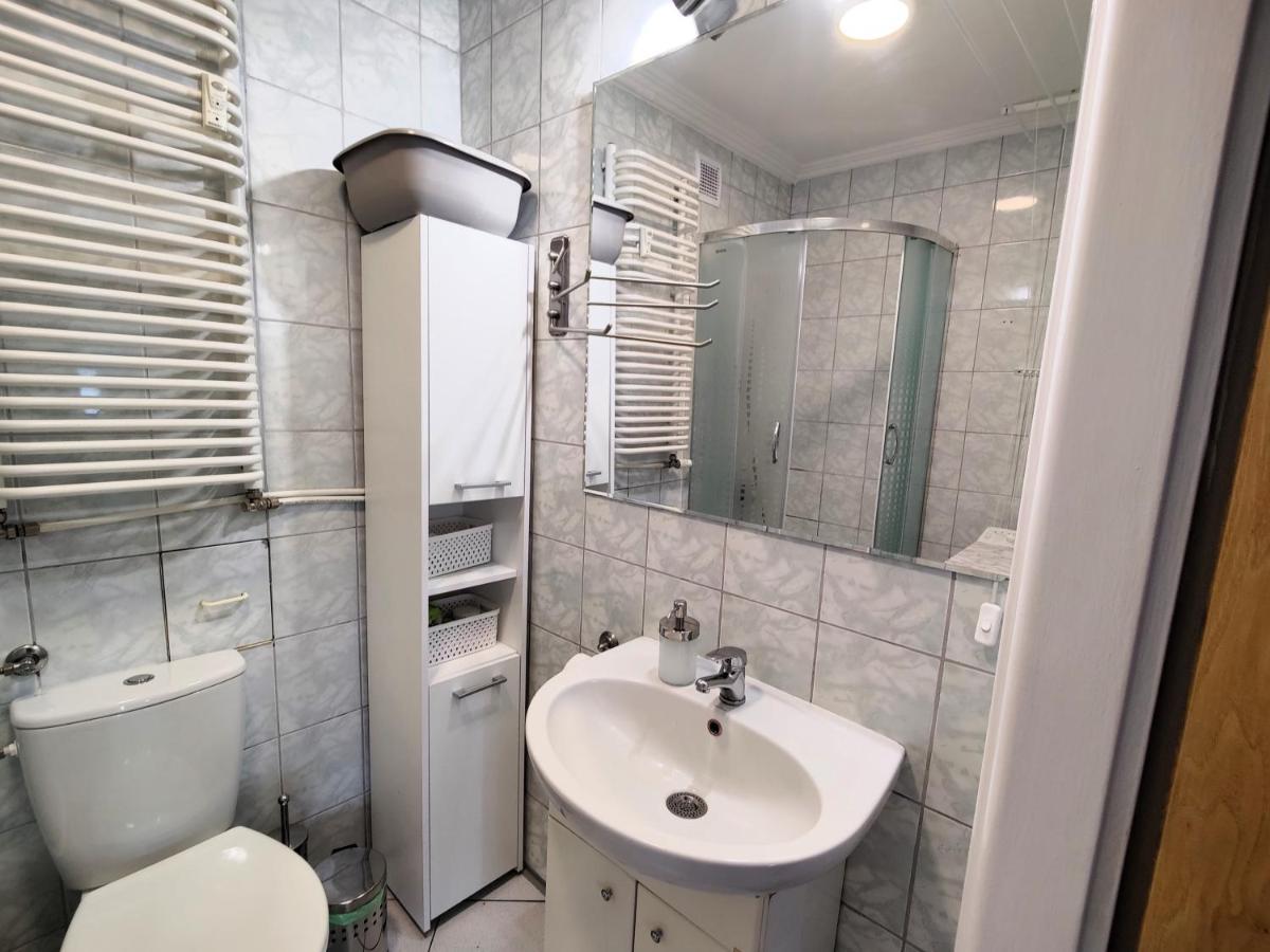 Dwupokojowe Mieszkanie Nowy Dwor Mazowiecki Bagian luar foto